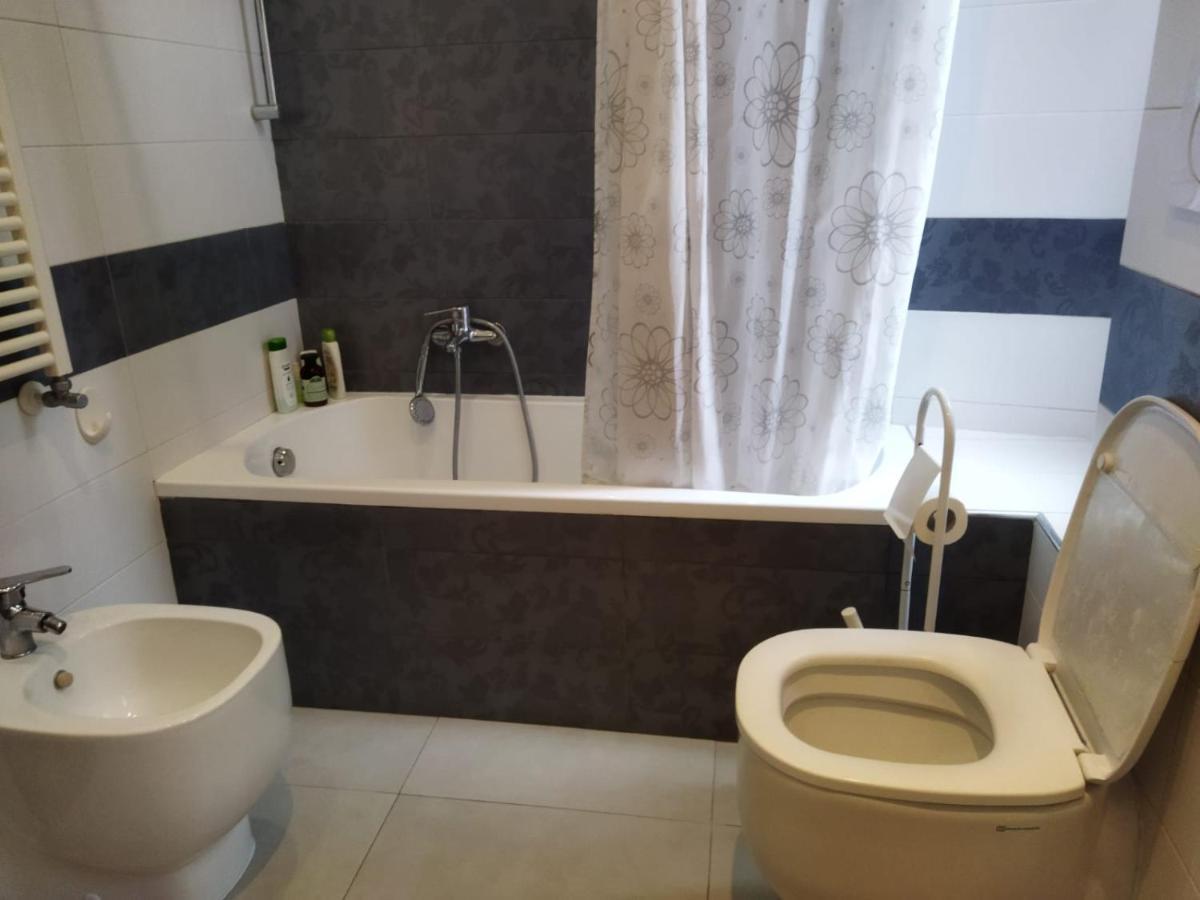 Affittacamere , Rooms Near Trastevere Station Roma Exterior foto